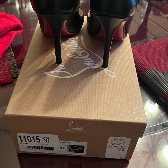 Christian LouBoutin Paris - Picture 3 of 6